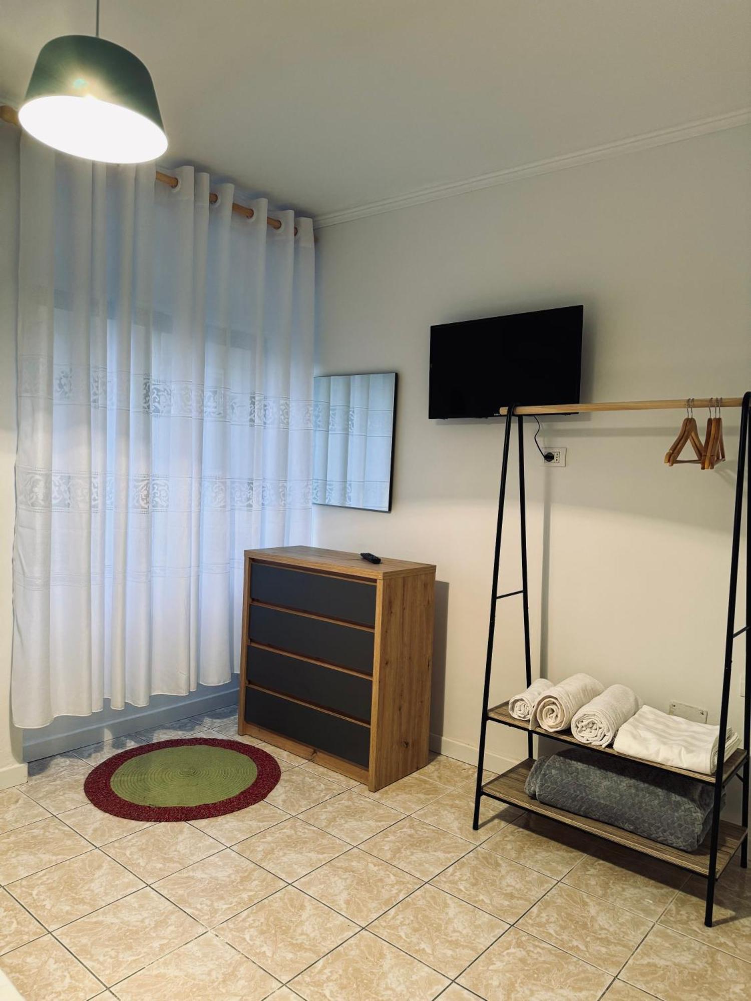 Hi5 Rooms Тирана Экстерьер фото