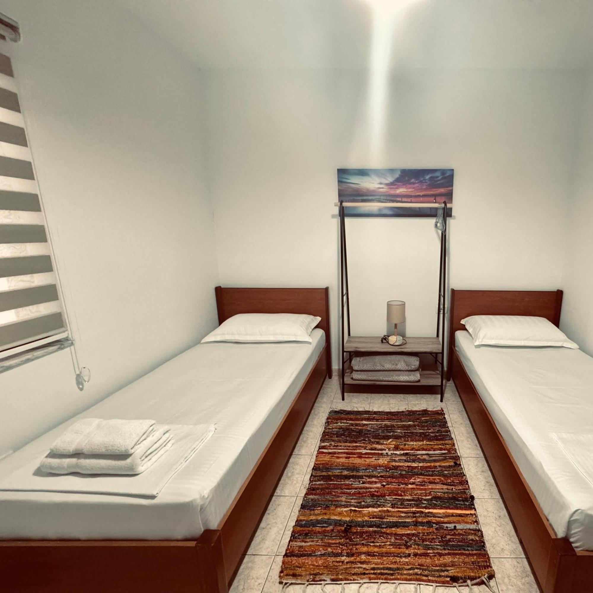 Hi5 Rooms Тирана Экстерьер фото